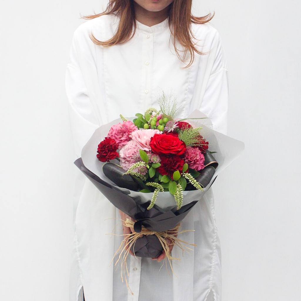 【季節の花束】レッド■Sサイズ/送料込み+クール便¥330(5月～10月)