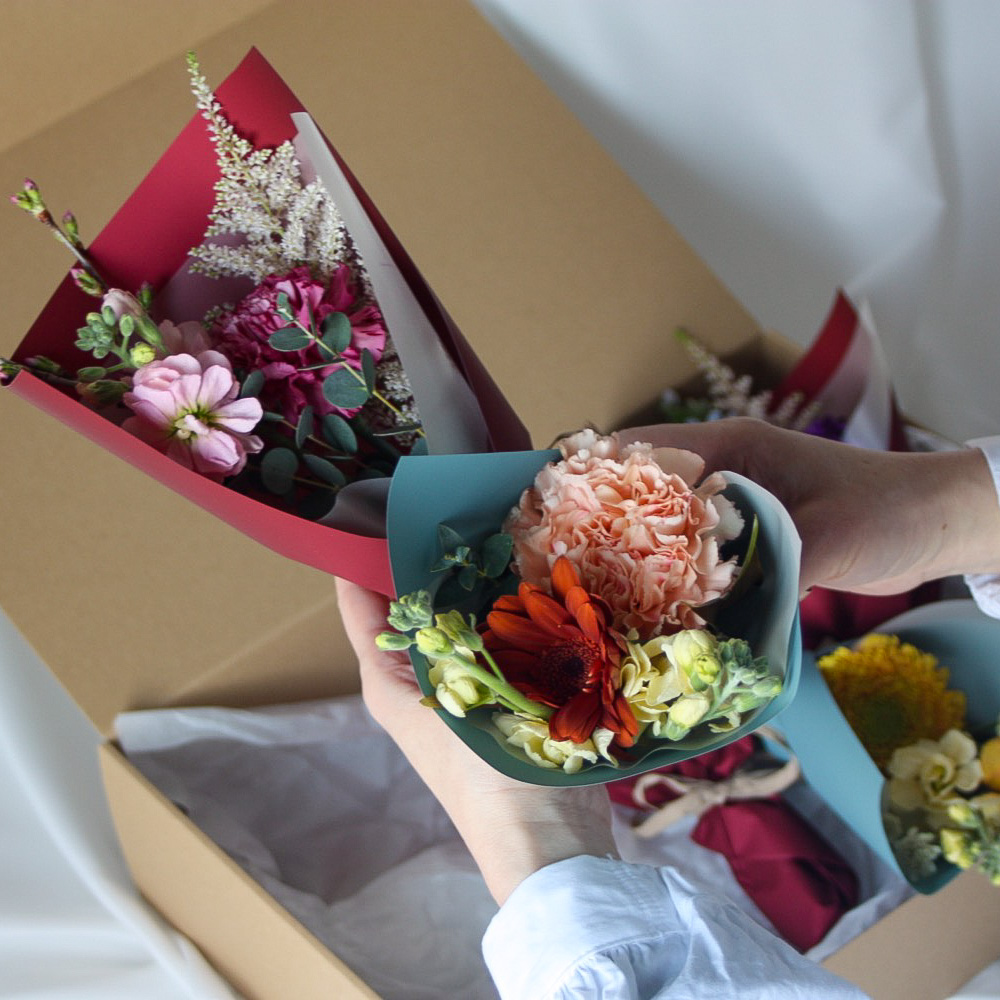 【プチブーケセット】旬のお花・おまかせ■5個セット/送料込み