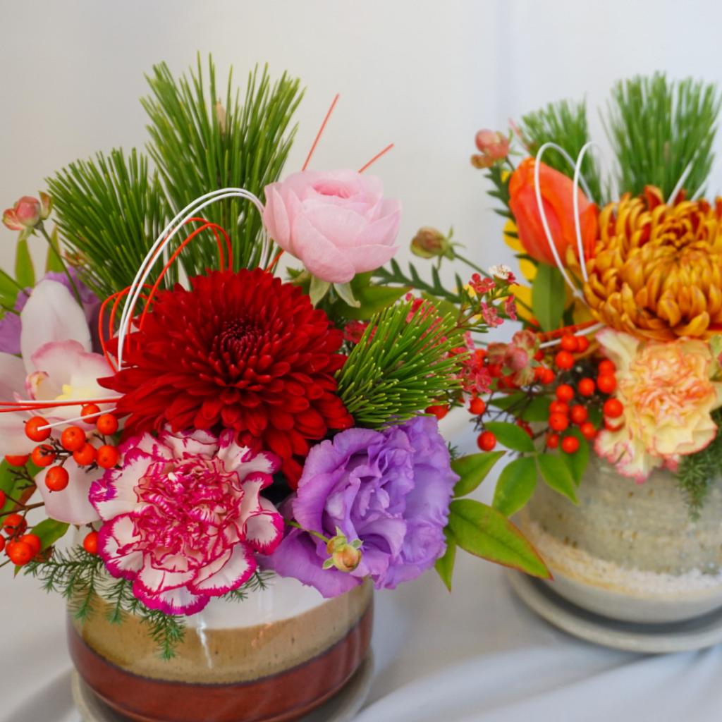 【お正月アレンジ】レッド×パープル■信楽焼の器/送料込み※着日指定なしのご注文で29日のお届け