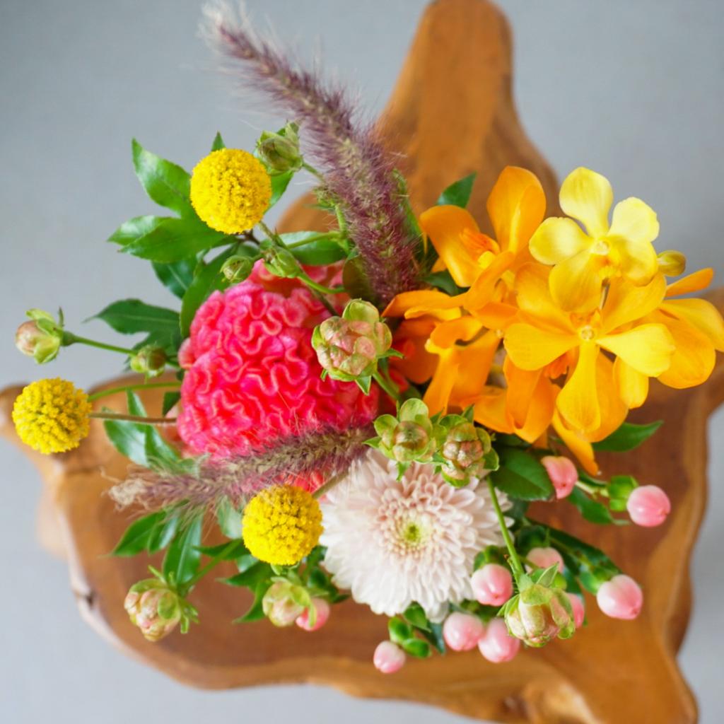 【敬老の日のお花】ふくろうポットのアレンジメント◇イエロー×ピンク/送料込み＋クール便¥330