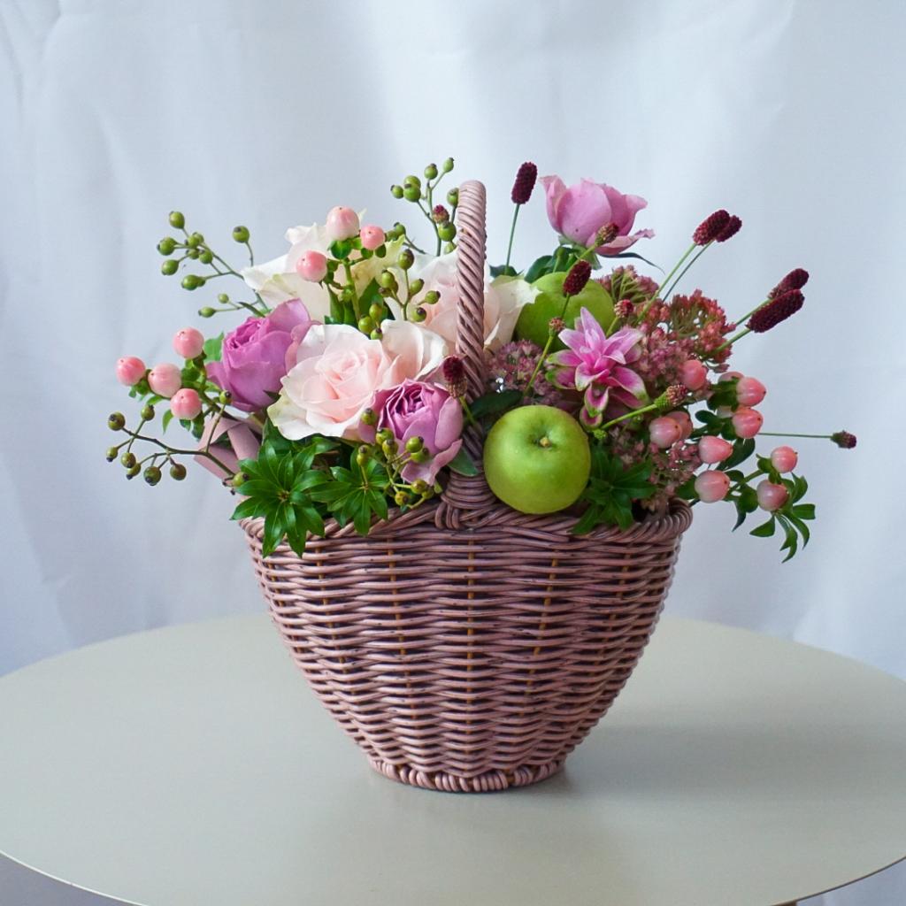 【敬老の日のお花】バスケットのアレンジメント◇ピンク×ピンク/送料込み＋クール便¥330