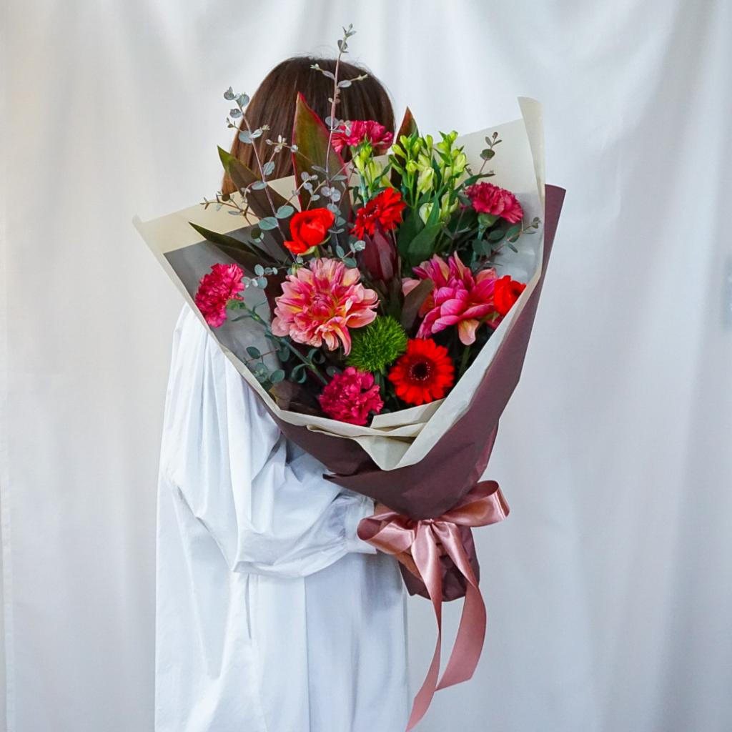 【季節の花束】レッド■Mサイズ/送料込み