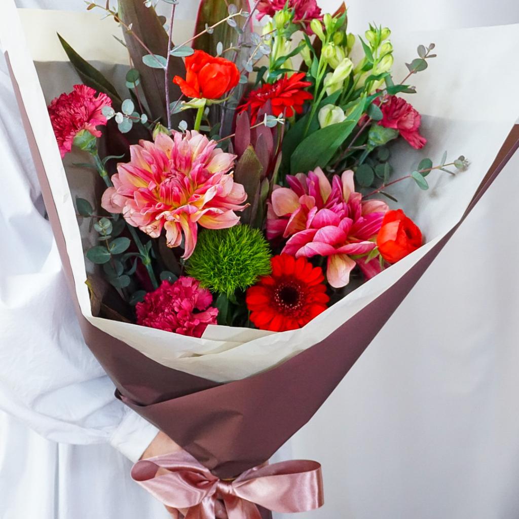 【季節の花束】レッド■Mサイズ/送料込み