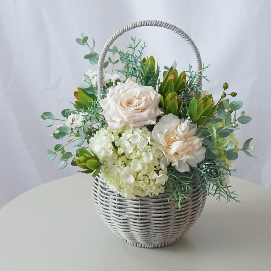 【バスケットアレンジメント】 ホワイトグリーン/送料込み