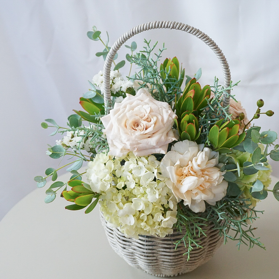 【バスケットアレンジメント】 ホワイトグリーン/送料込み